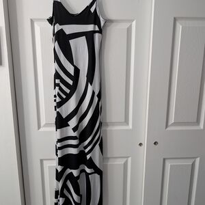 Moa Moa Black and White Graphic Maxi Dress